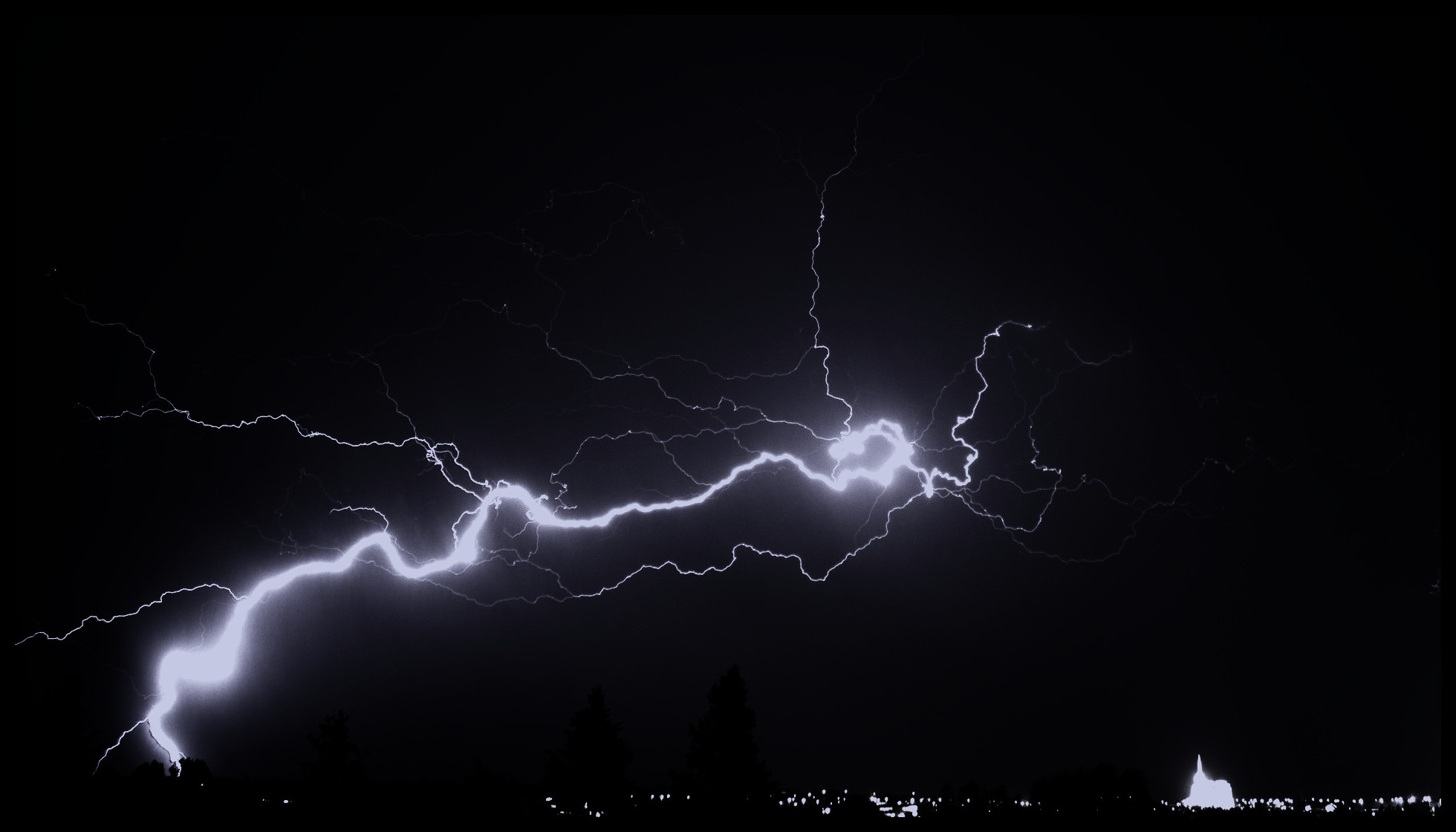 Gotham Hd Wallpaper - Lightning - HD Wallpaper 