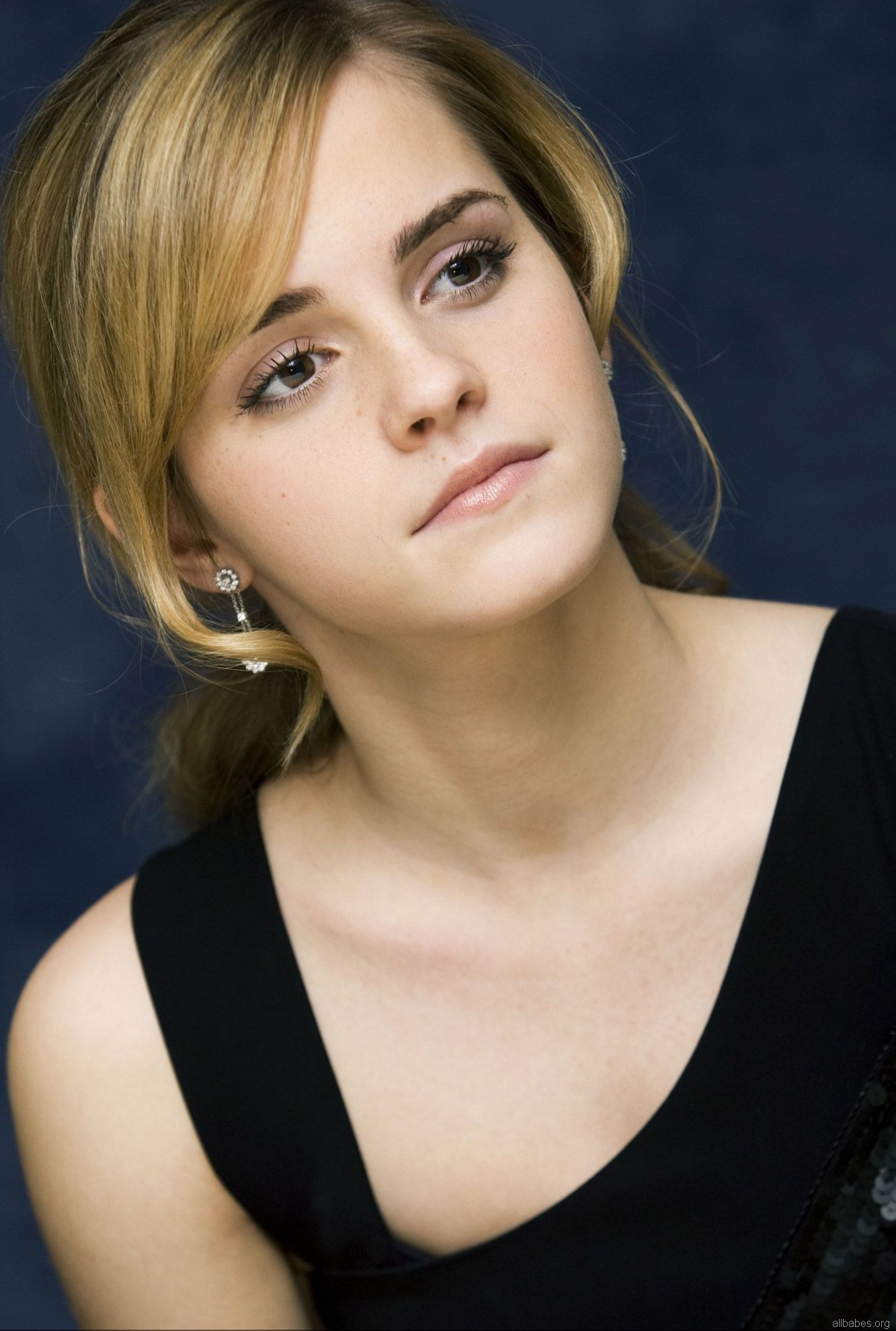 Emma Watson - Full Hd Emma Watson Hd Wallpaper For Iphone - HD Wallpaper 