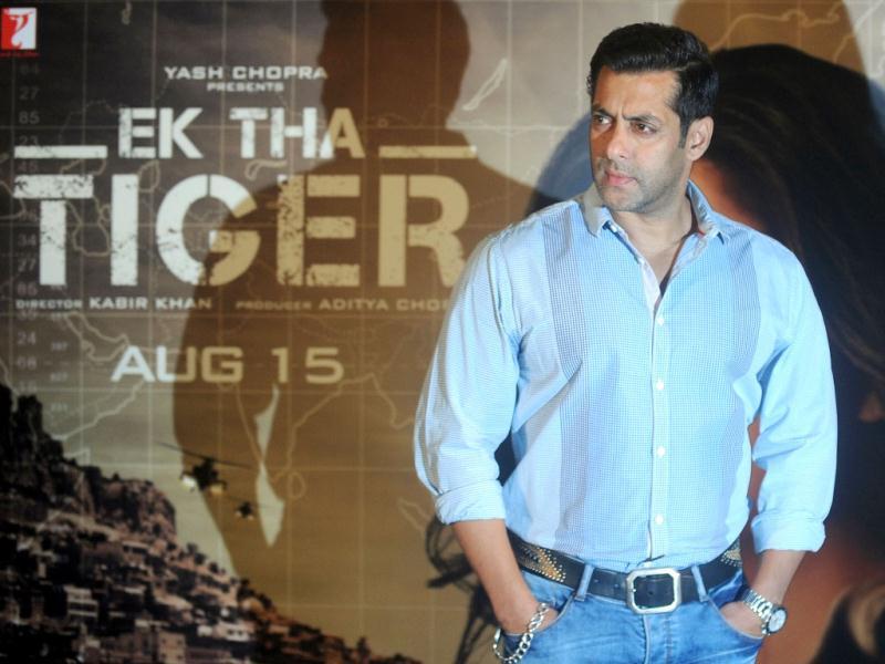 Salman Tiger - Ek Tha Tiger Hindi Film - HD Wallpaper 