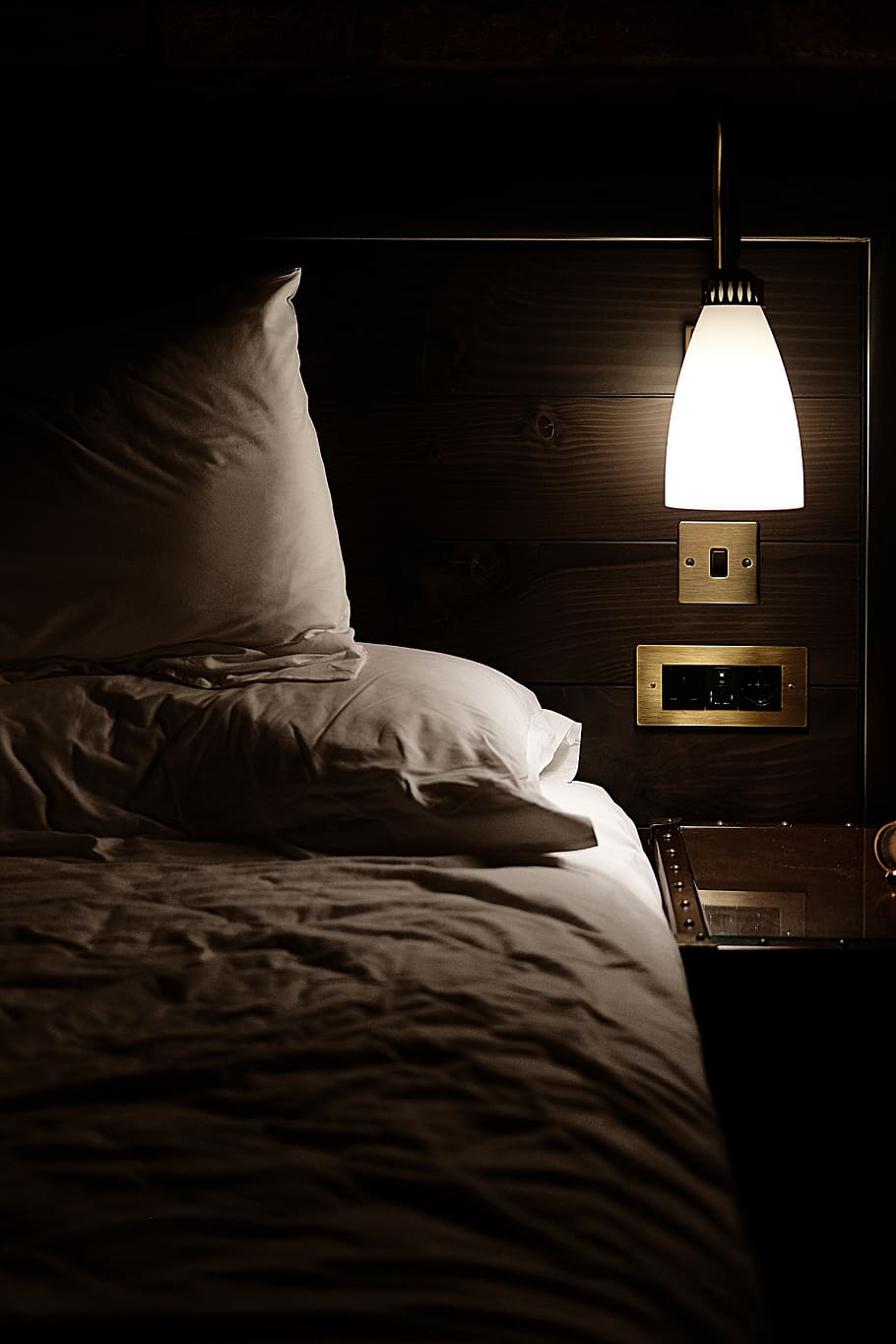 United Kingdom, London, Bed, Night, Light, Furniture, - Bedroom - HD Wallpaper 