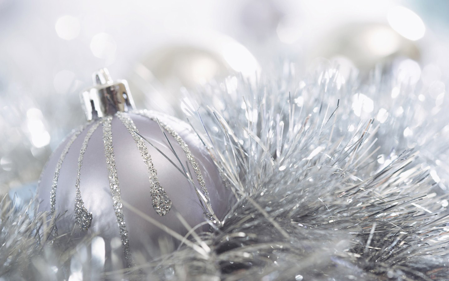 White Christmas Ornaments Background - HD Wallpaper 