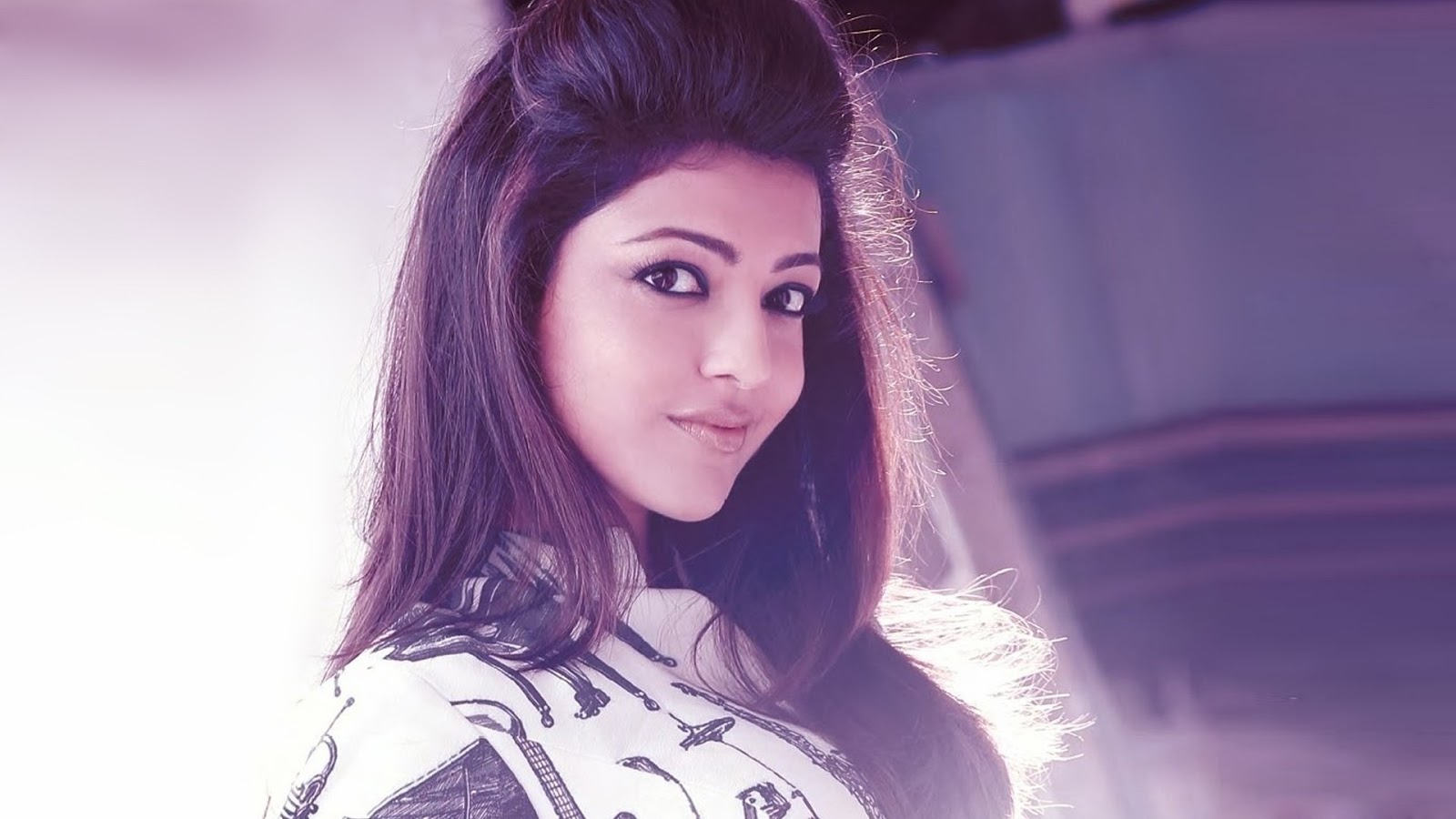 Kajal Agarwal Hd Live Wallpaper - Kajal Images Hd Download - HD Wallpaper 