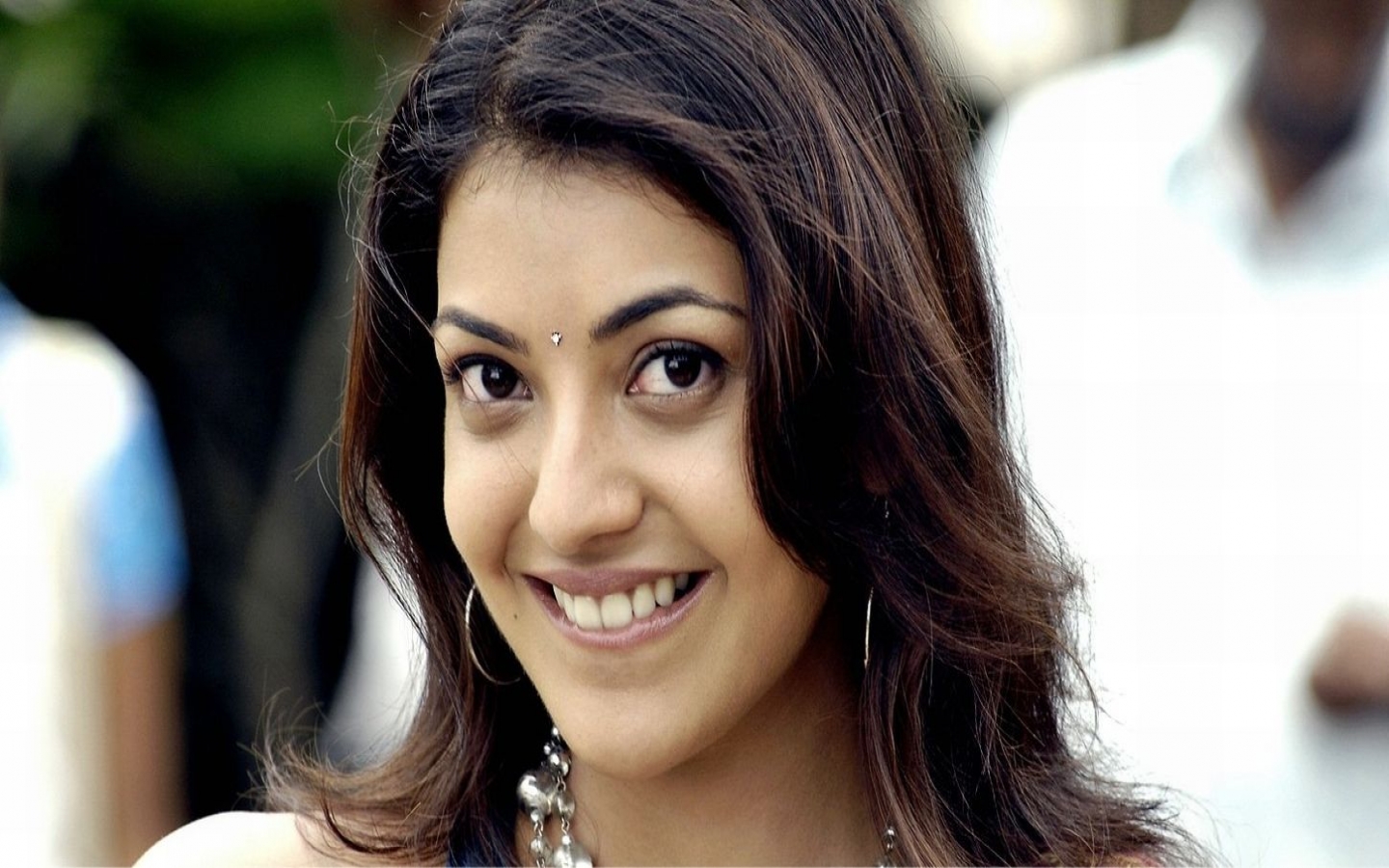 Picture Of Kajal In Hqfx - Kajal Agarwal Photos Wallpaper Download - HD Wallpaper 