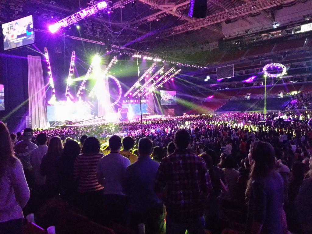 Stage - HD Wallpaper 