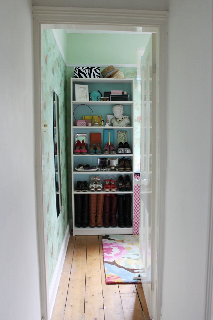 Are You Ready To See My Big Dressing Room Reveal Come - Shelf - HD Wallpaper 