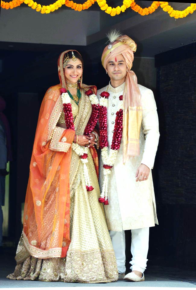 Soha Ali Khan Bride - HD Wallpaper 