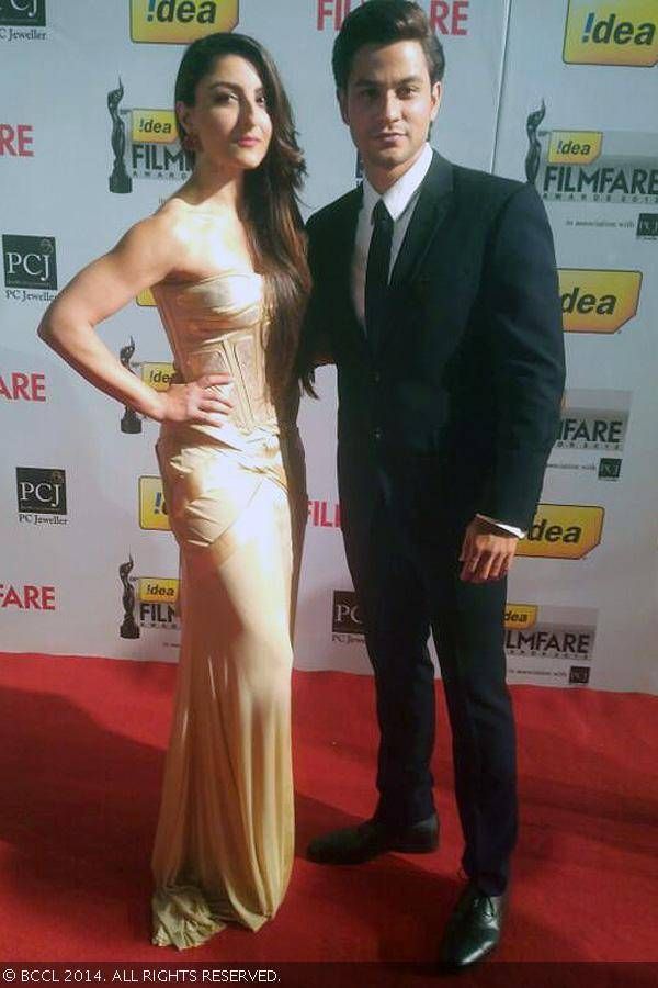 57th Filmfare Awards 2012 - HD Wallpaper 