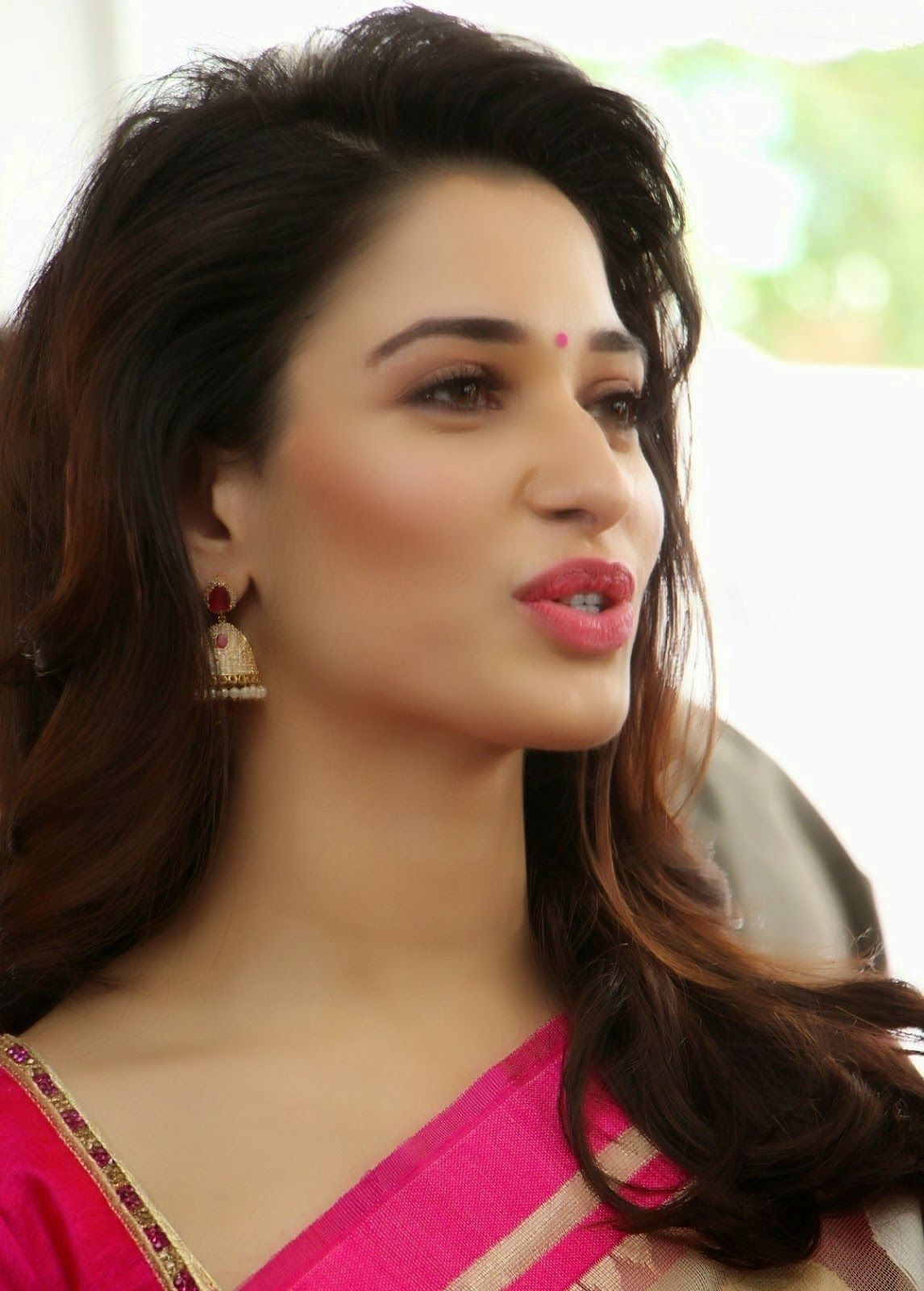 Beautiful Tamanna Bhatia - HD Wallpaper 