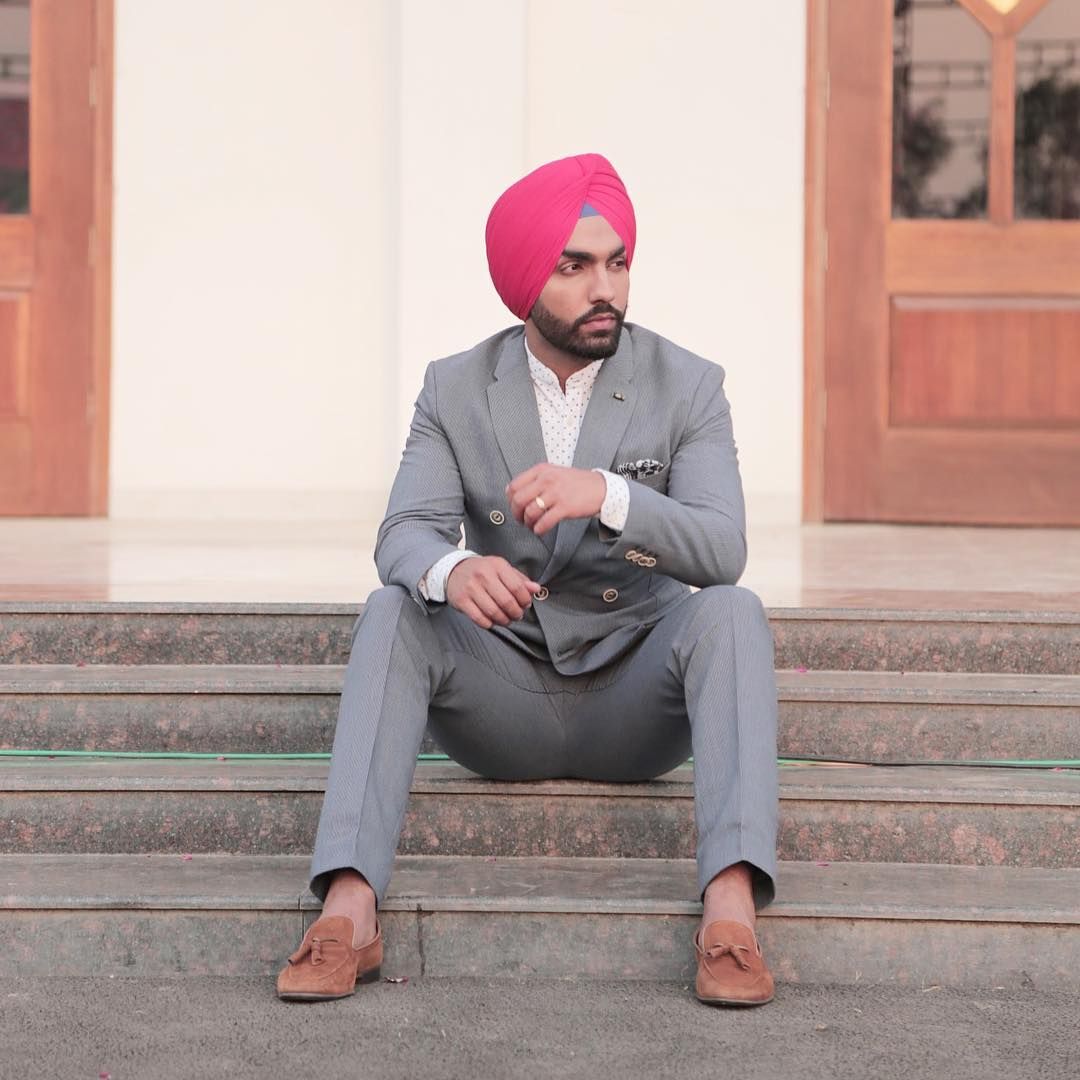 Turban Matching With Grey Suit - HD Wallpaper 