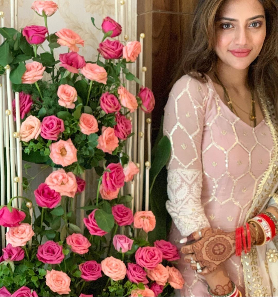 Instagram Nusrat Jahan - HD Wallpaper 