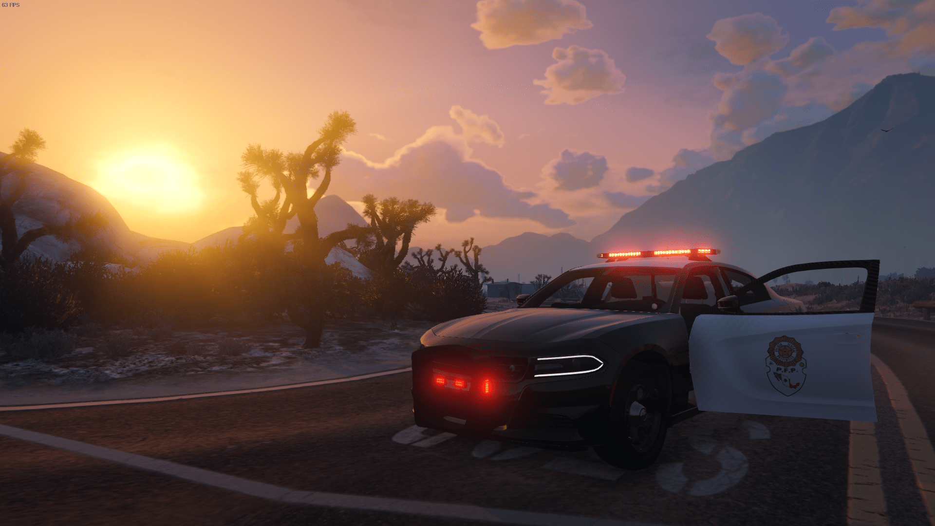 Police Car - HD Wallpaper 
