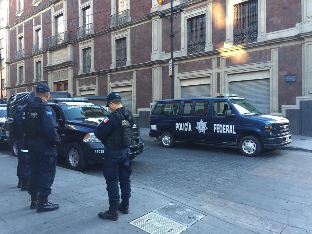 Compact Van - HD Wallpaper 