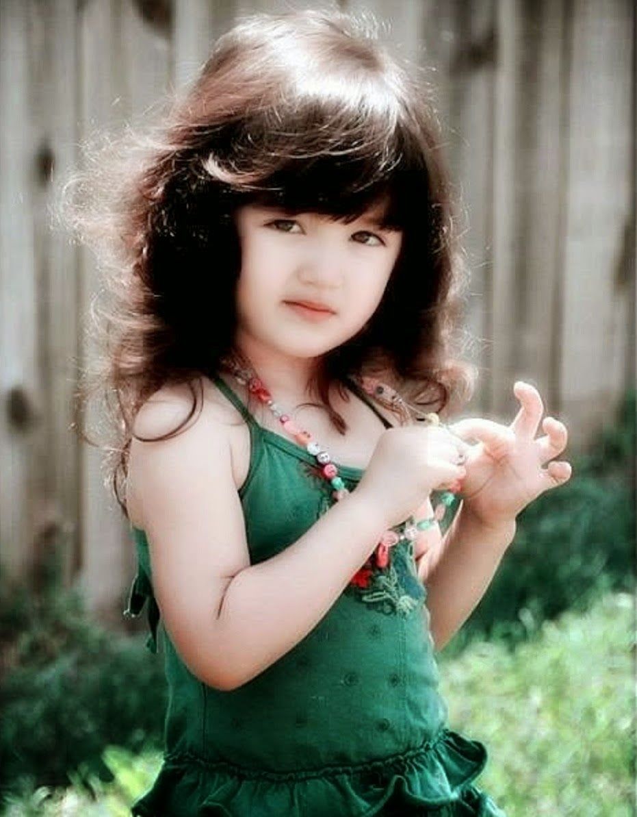 cute stylish baby girl dp