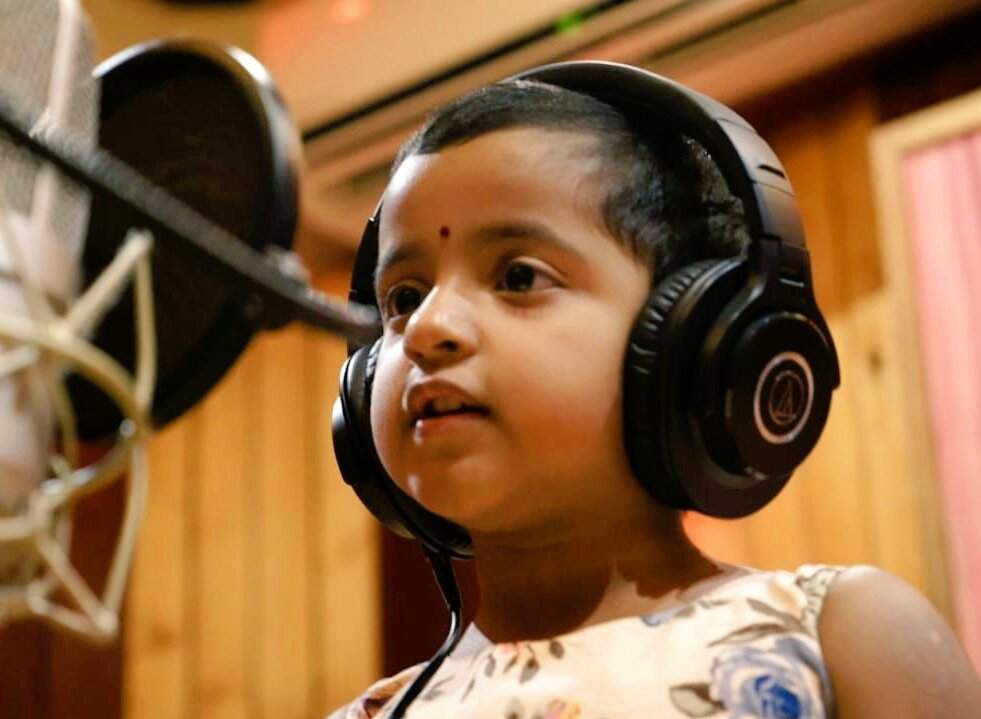 Sivakarthikeyan Daughter Wiki - HD Wallpaper 