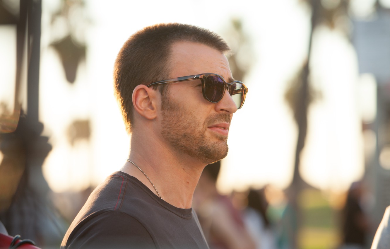Photo Wallpaper Frame, Glasses, Bokeh, Chris Evans, - Chris Evans Playing Cool - HD Wallpaper 