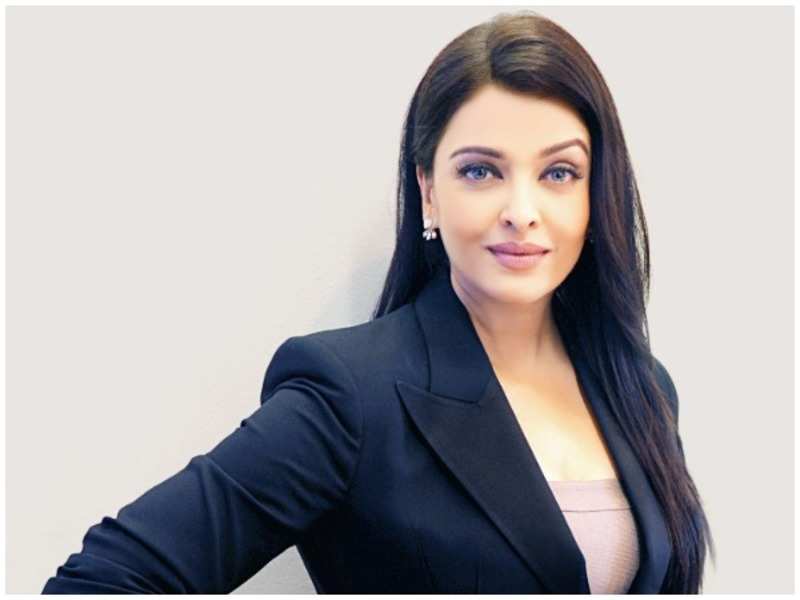 Aishwarya Rai Bachchan Invests In Bengaluru Based Start - HD Wallpaper 