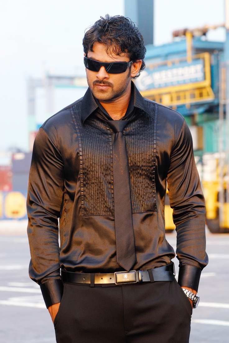 Prabhas South Indian Actors - HD Wallpaper 