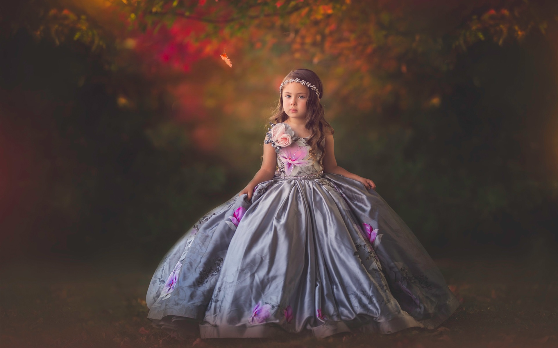 Wallpaper Lovely Little Girl, Child, Beautiful Skirt - Meg Bitton Princess - HD Wallpaper 
