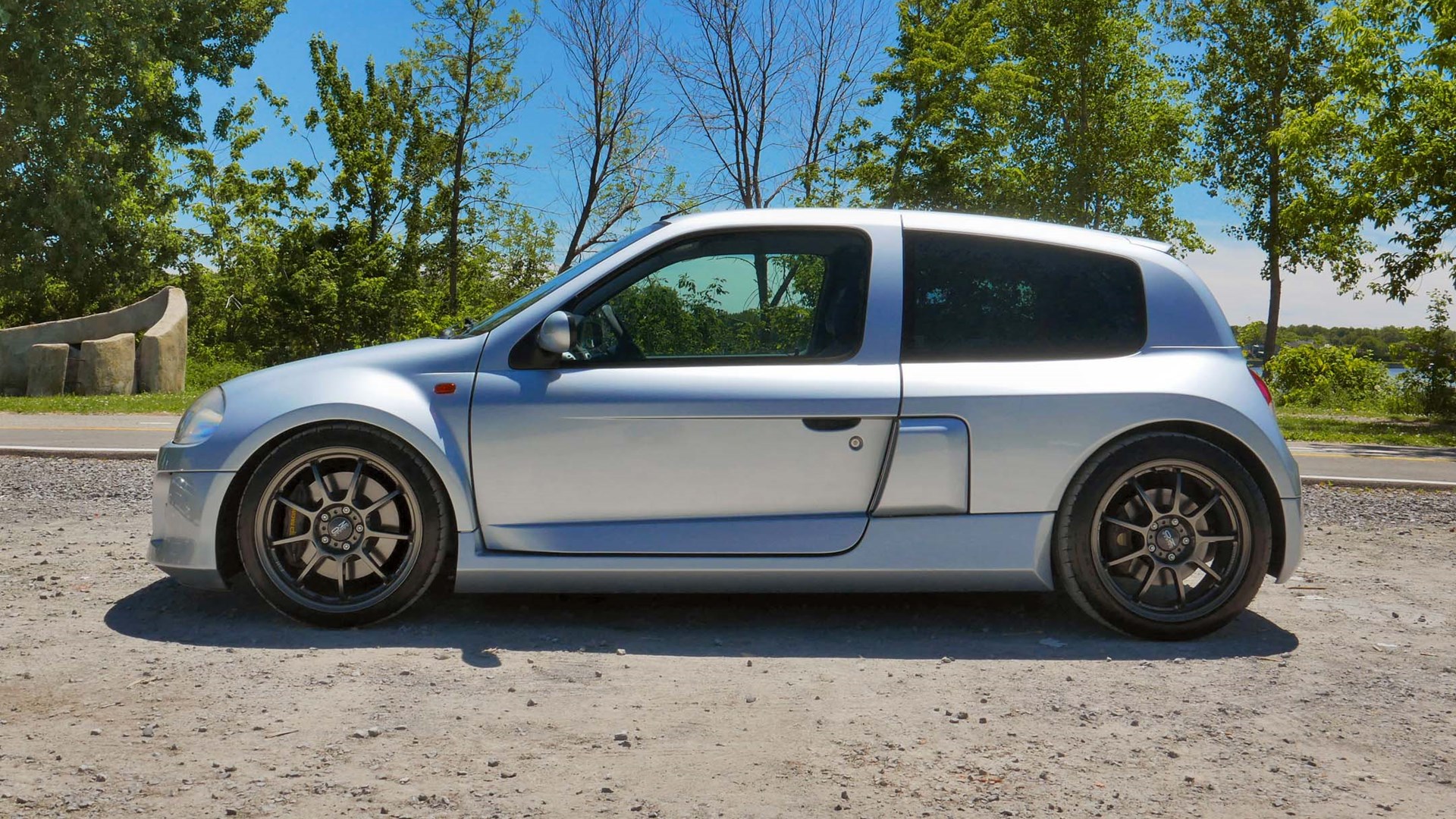 Renault Sport Clio V6 Old - HD Wallpaper 