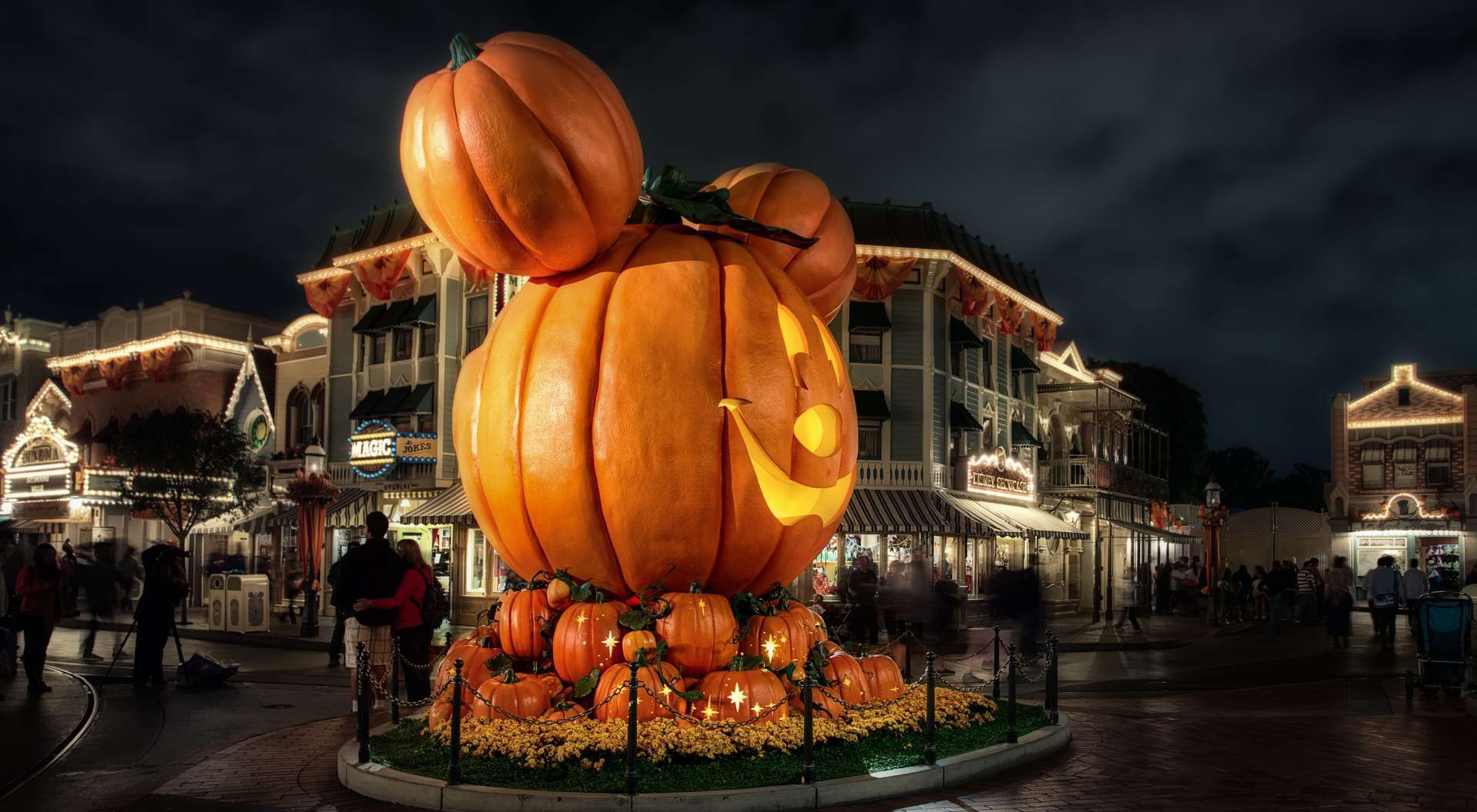 Fond D Ecran Halloween Disney 19x1056 Wallpaper Teahub Io