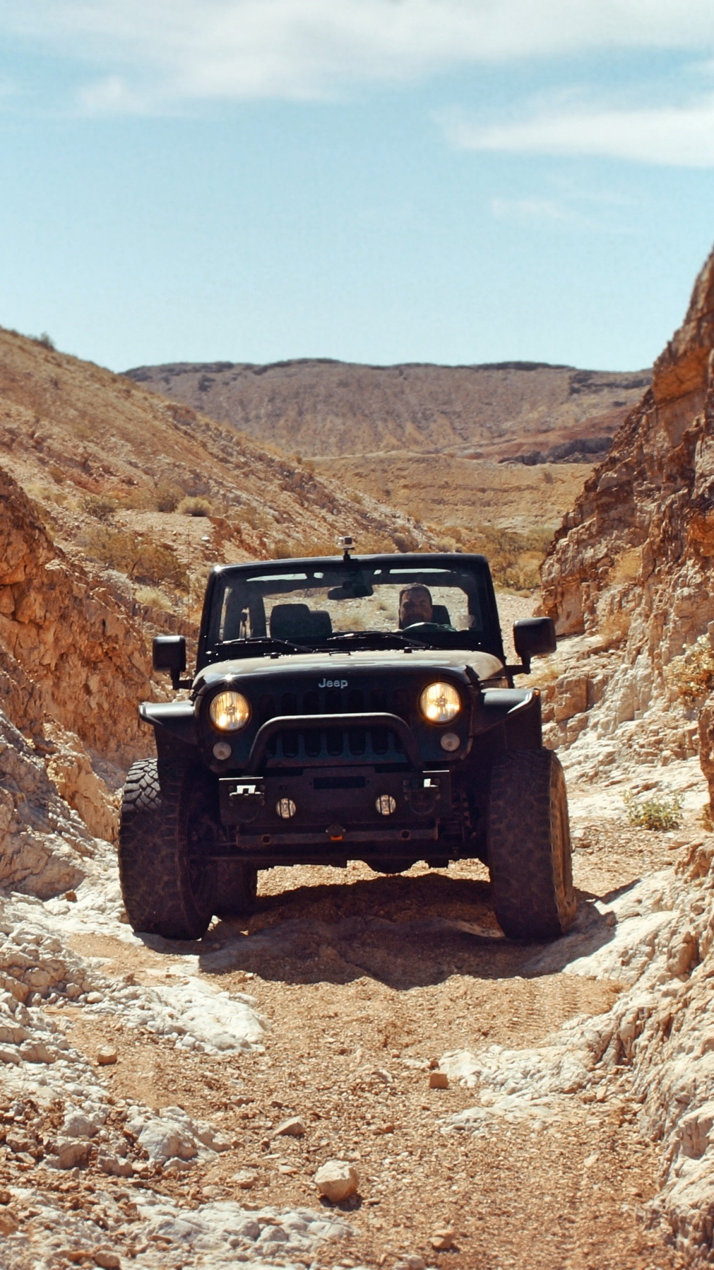 Preview Wallpaper Jeep, Suv, Rocks, Desert 
 Data-src - Jeep Wallpapers For Mobile - HD Wallpaper 