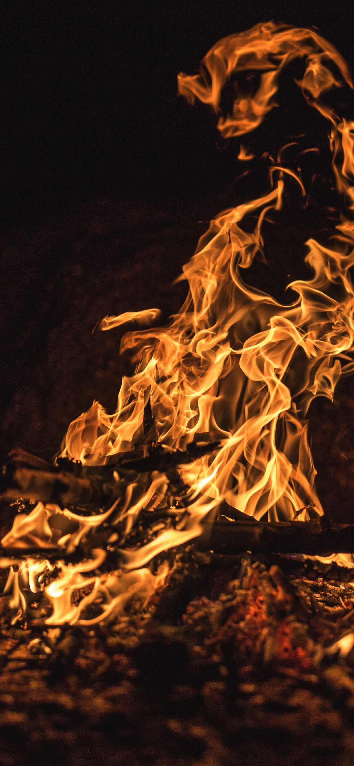 Firewood, Night Out, Dark, Fire, Wallpaper - Iphone Background Fire -  1125x2436 Wallpaper 