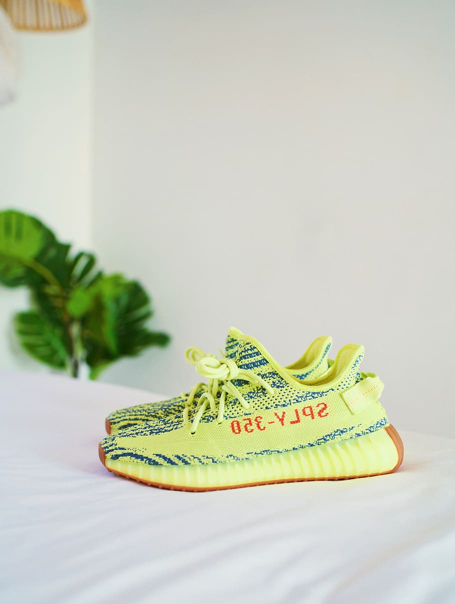 Frozen Yellow Adidas Yeezy Boost V2 S On White Bedspread, - Adidas Yeezy - HD Wallpaper 