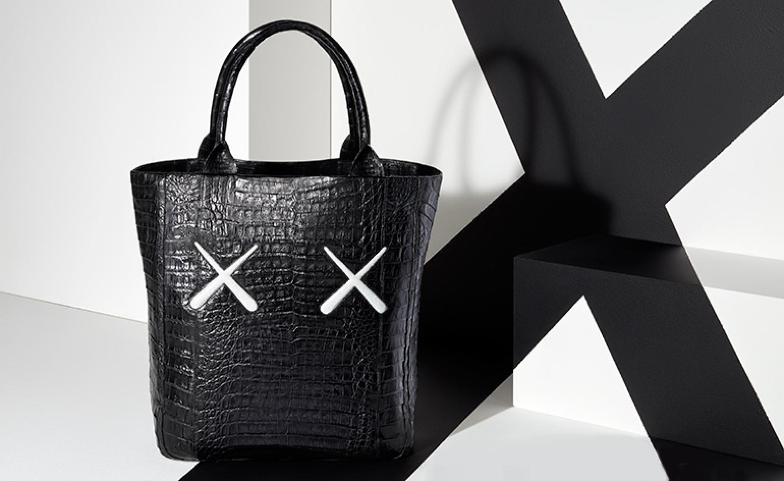 Kaws Nancy Gonzalez - HD Wallpaper 