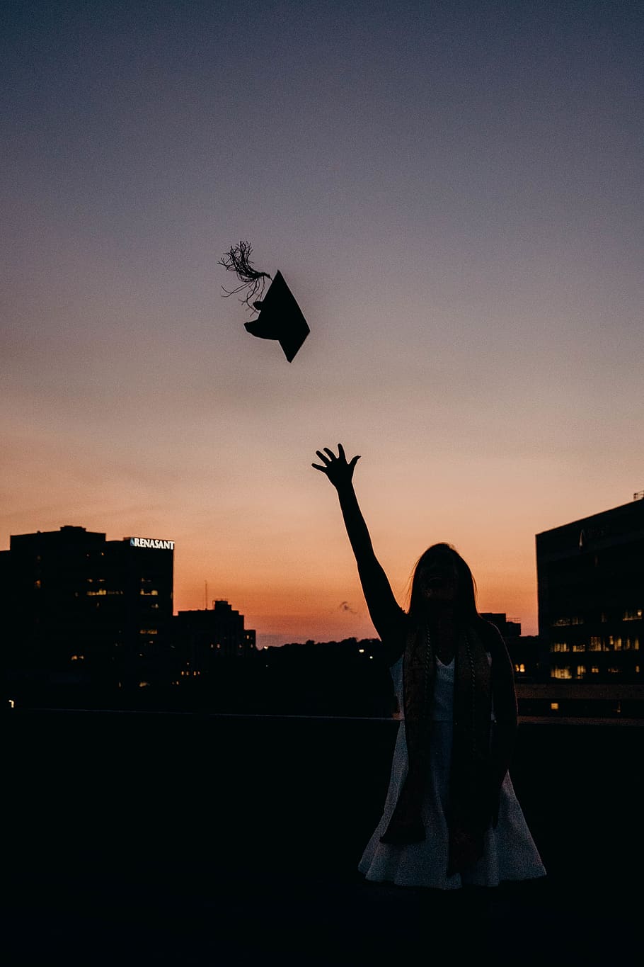 Graduation, Grqduate, Graduate, College, Senior, Sky, - Evening - HD Wallpaper 