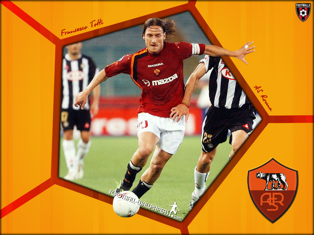 Francesco Totti Wallpaper - Kick Up A Soccer Ball - HD Wallpaper 