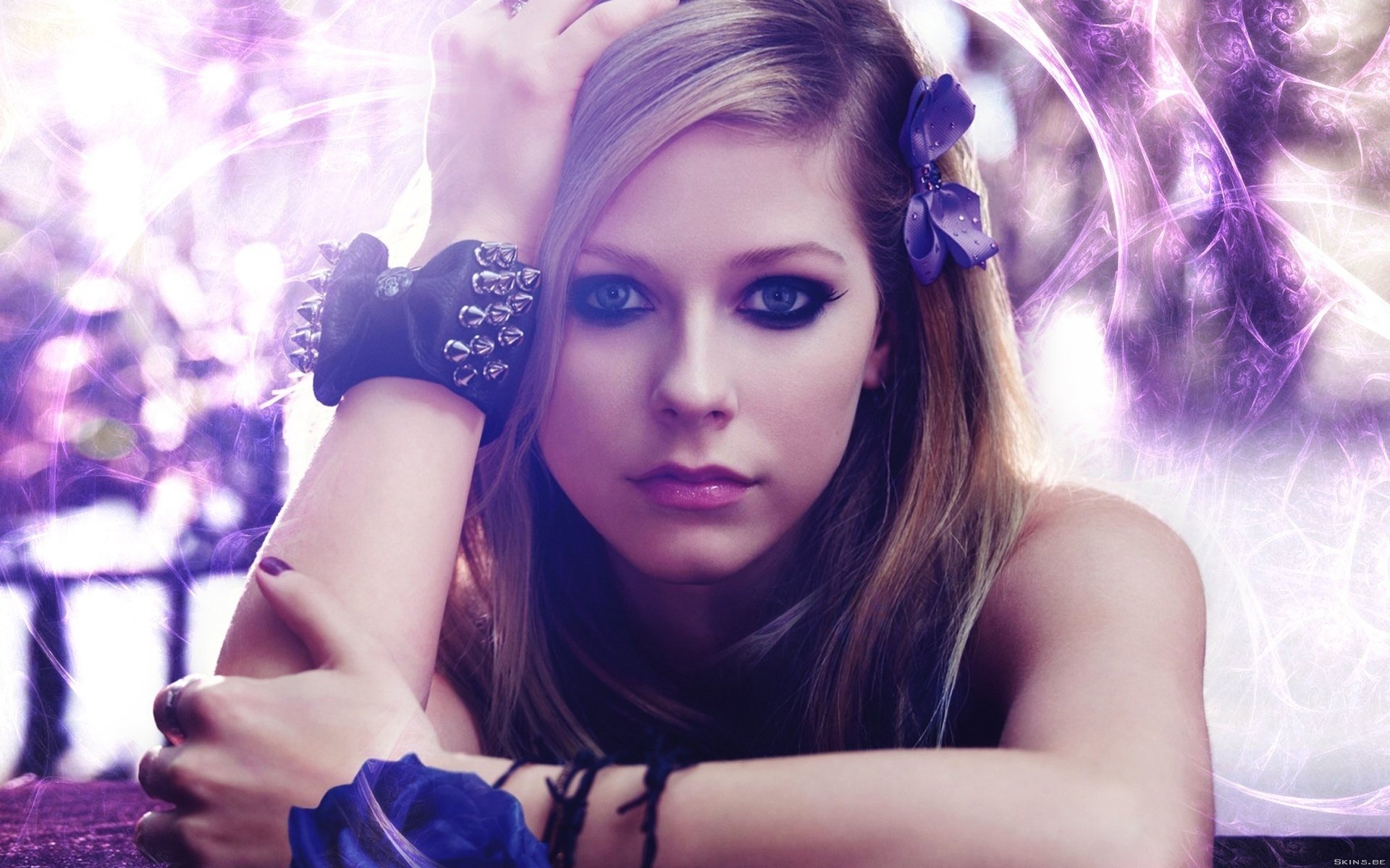 Avril Lavigne - HD Wallpaper 