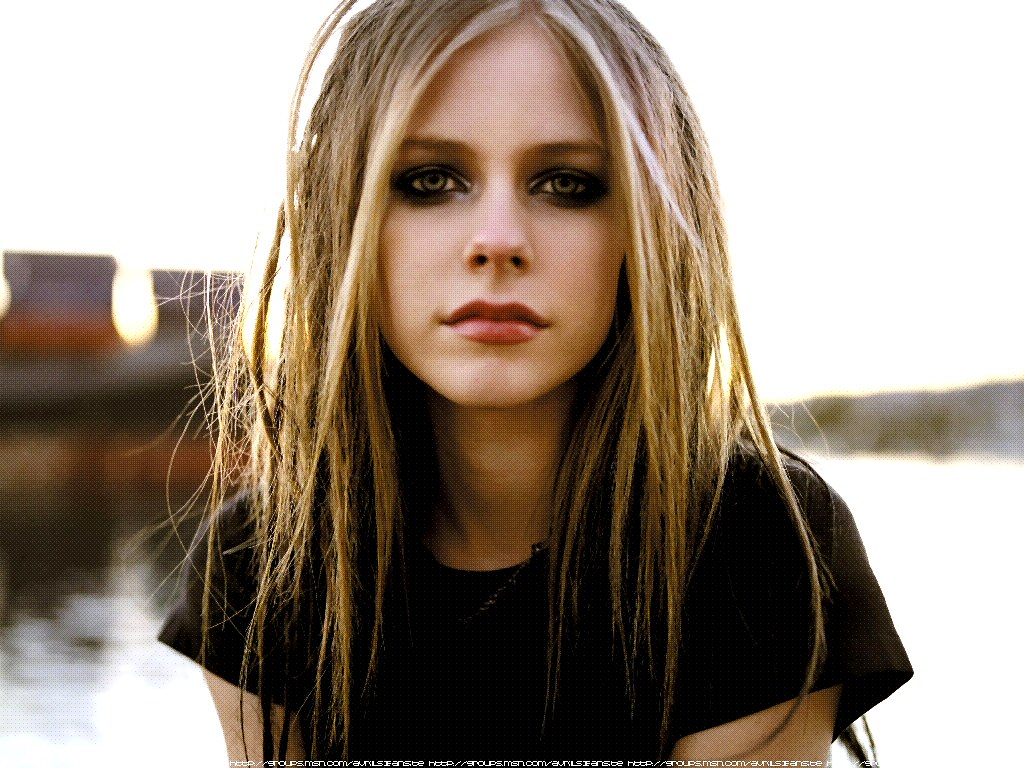 Avril Lavigne - HD Wallpaper 