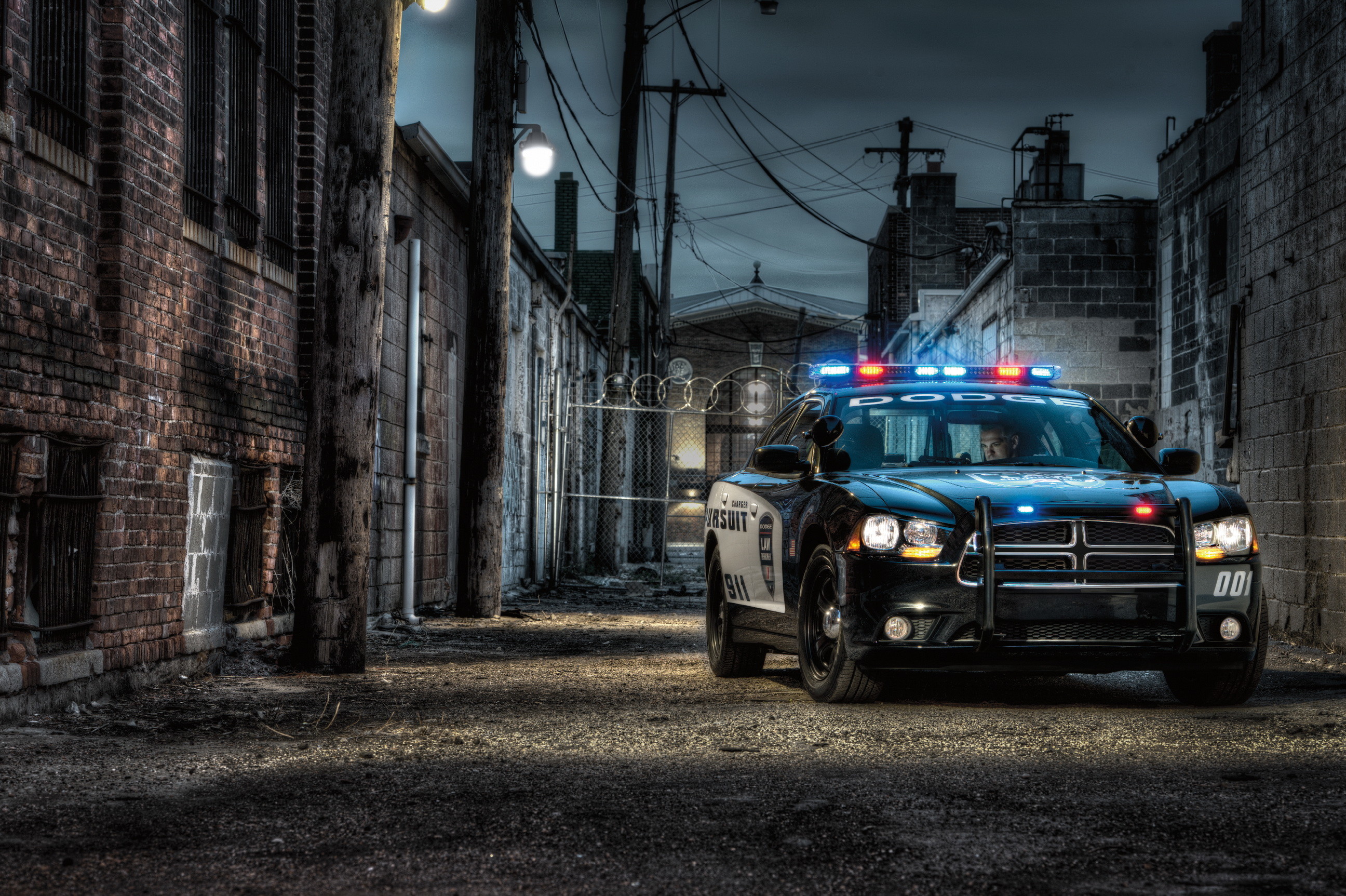 2592x1725, Amazing Police Guns Wallpaper Background - Police Car Background - HD Wallpaper 