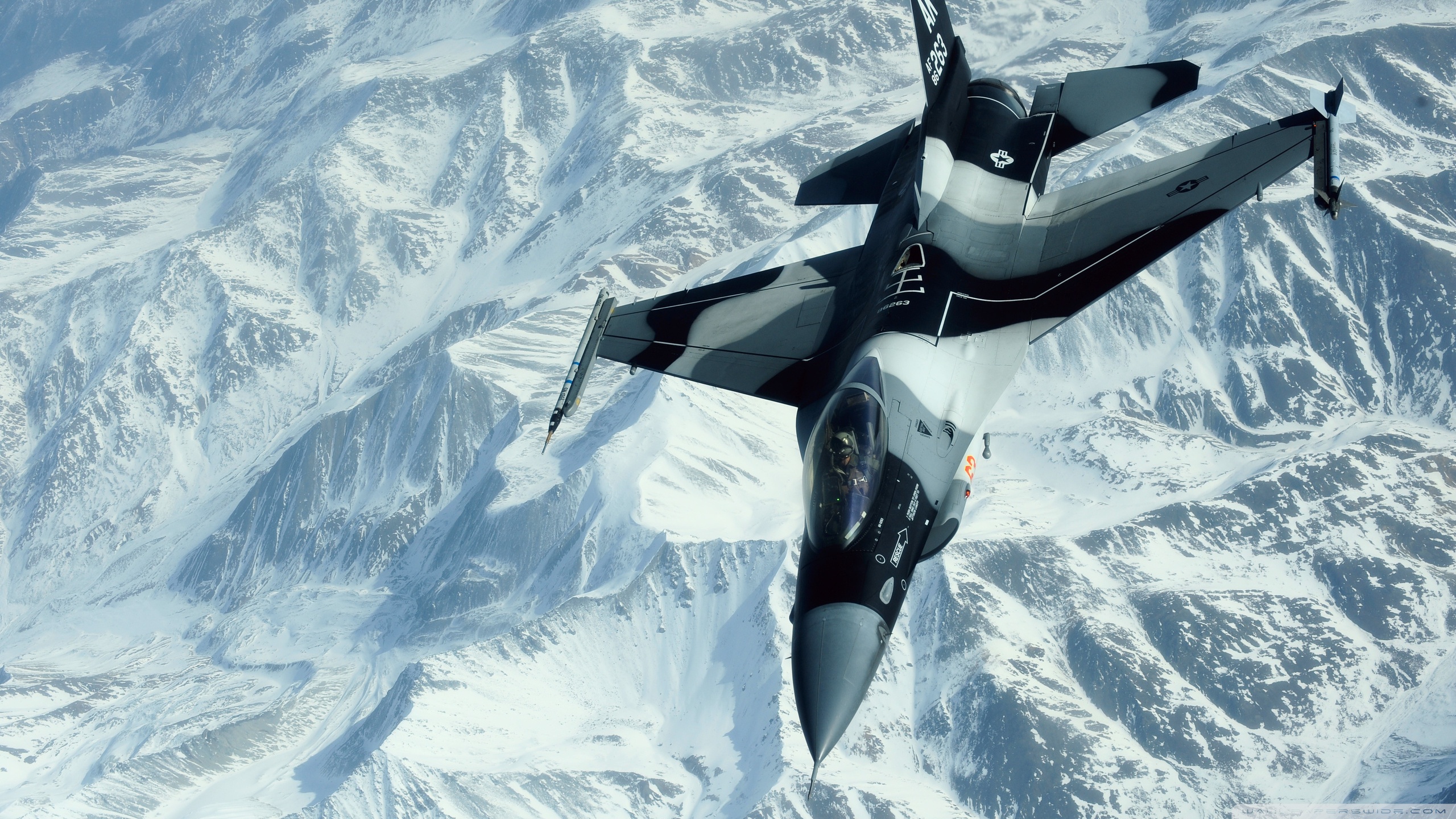 Fighter Jets In Mountains Hd - HD Wallpaper 