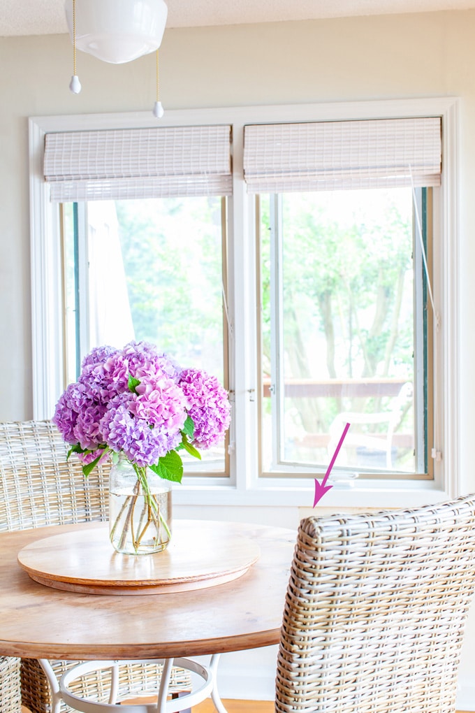 White Bamboo Shades In Kitchen - HD Wallpaper 