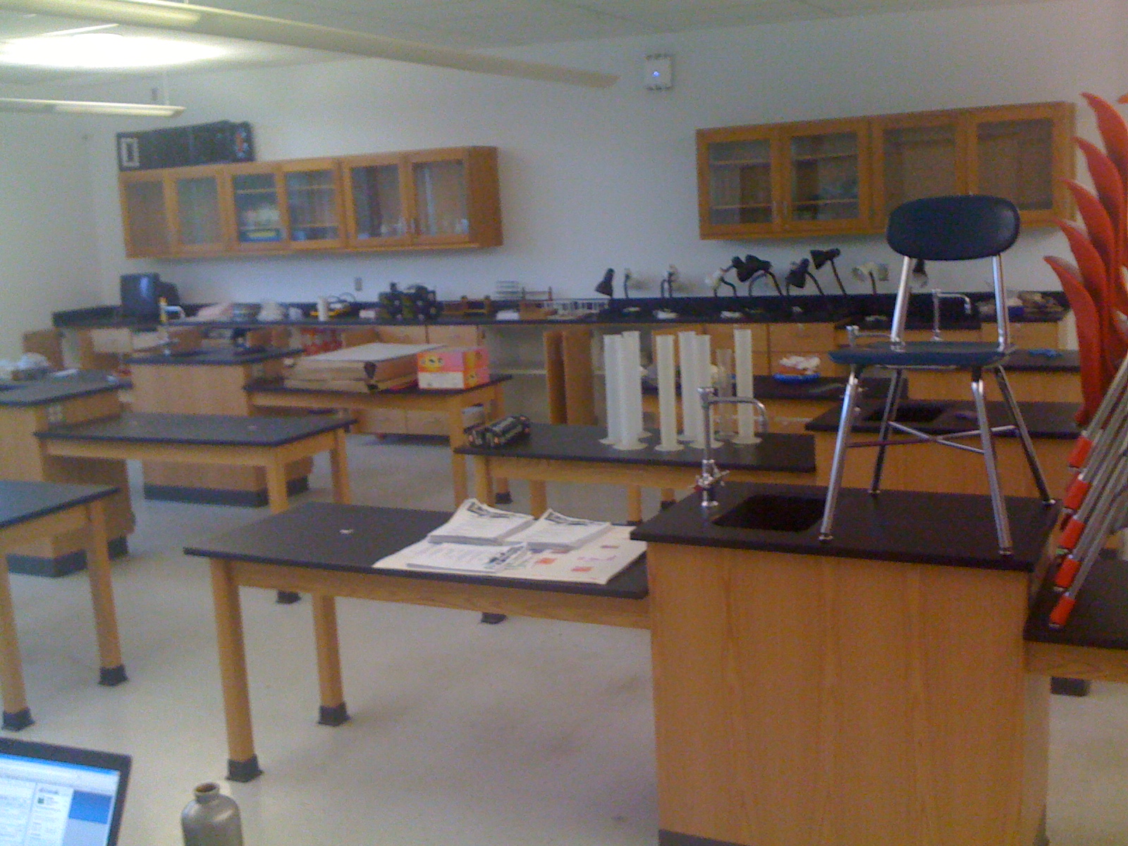 Classroom - HD Wallpaper 