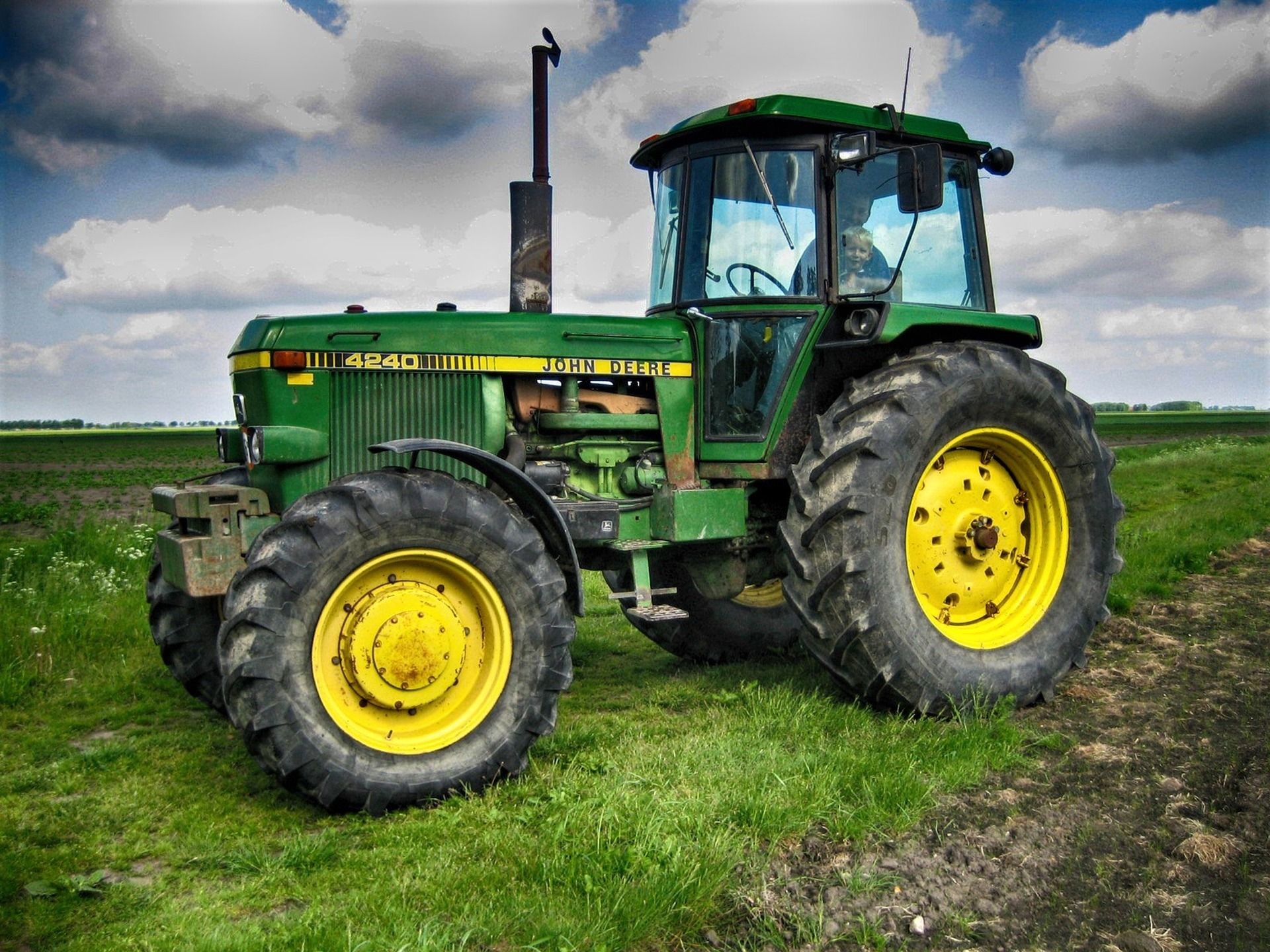 1920x1440, John Deere 4240 Tractor Wallpaper Free Download - John Deere Tractor Hd - HD Wallpaper 