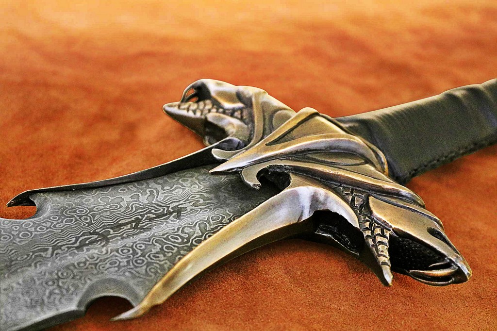 Medieval Damascus Steel Sword - HD Wallpaper 
