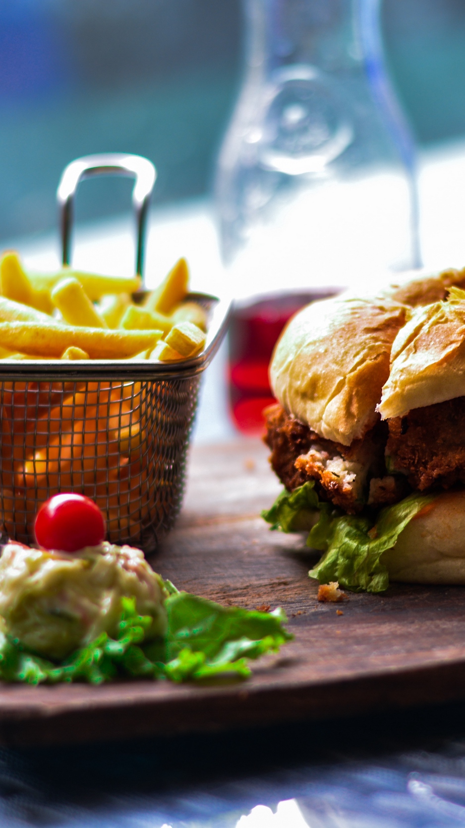 Wallpaper French Fries, Burger, Hamburger, Vegetables, - Carlingford Adventure Centre Food - HD Wallpaper 