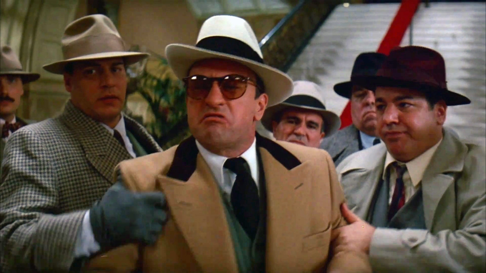 Al Capone Robert De Niro - HD Wallpaper 
