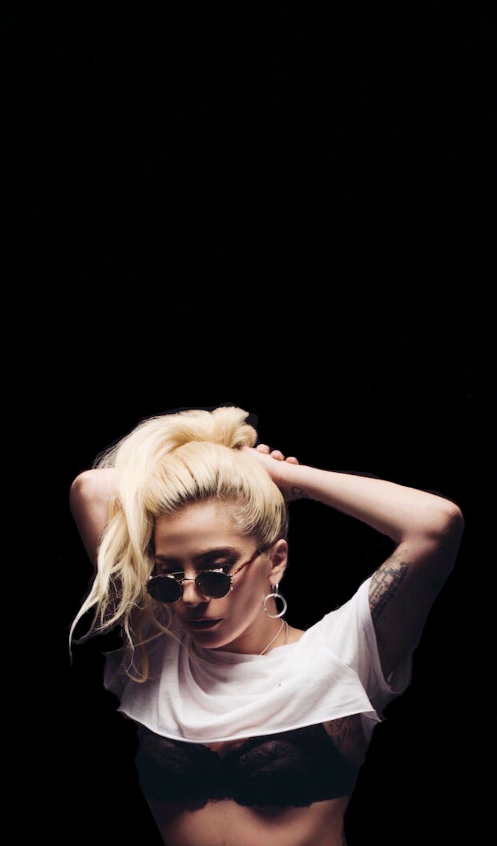 Lady Gaga Perfect Illusion - HD Wallpaper 
