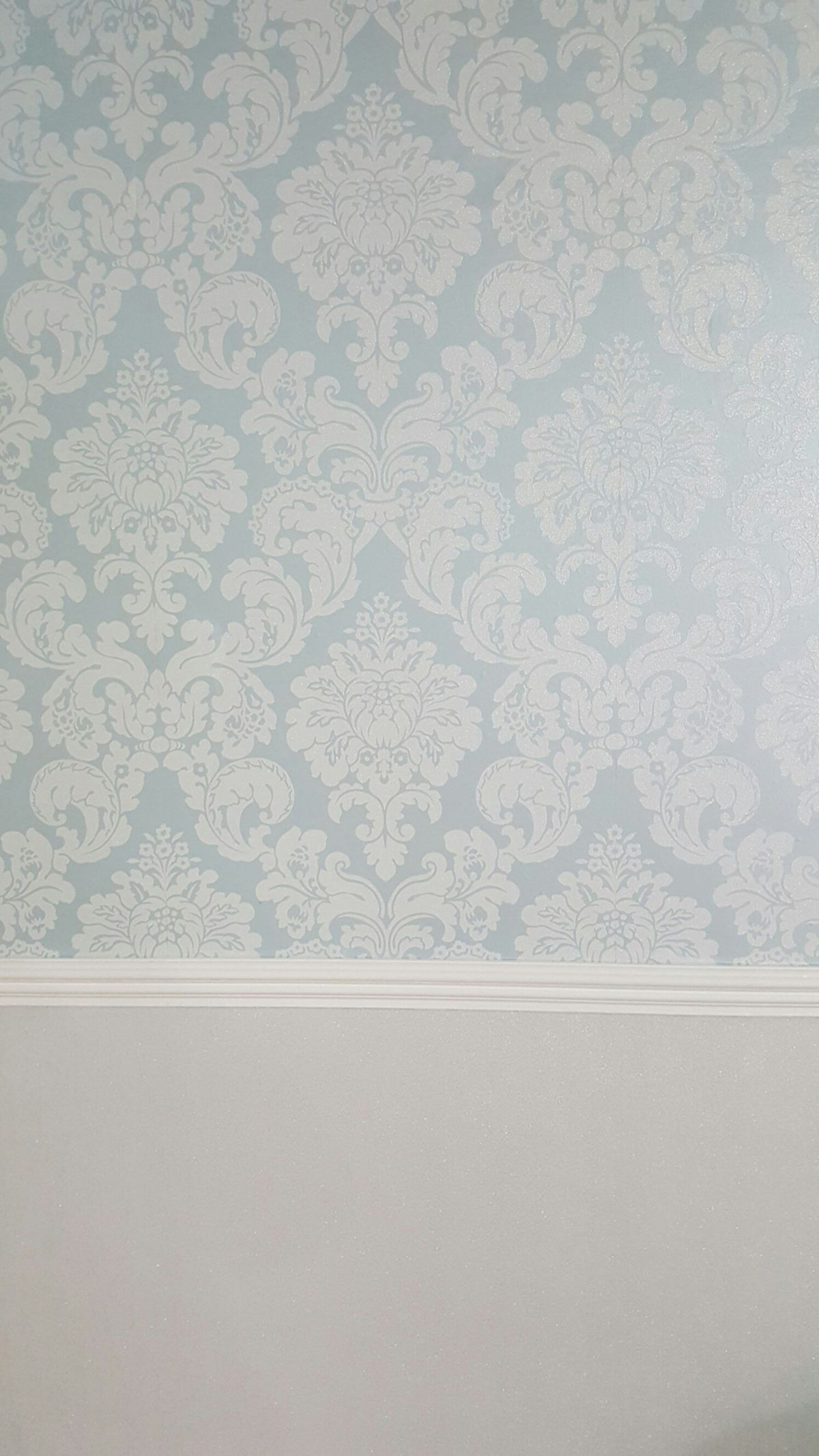 2x Rolls Damask Ice Blue/green Wallpaper £30
2x Rolls - Wallpaper - HD Wallpaper 