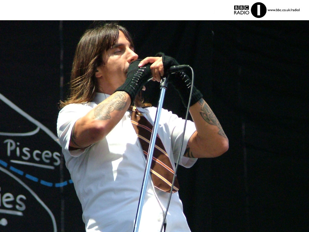 Chili S At Hyde Park - Anthony Kiedis Flea Hyde Park - HD Wallpaper 
