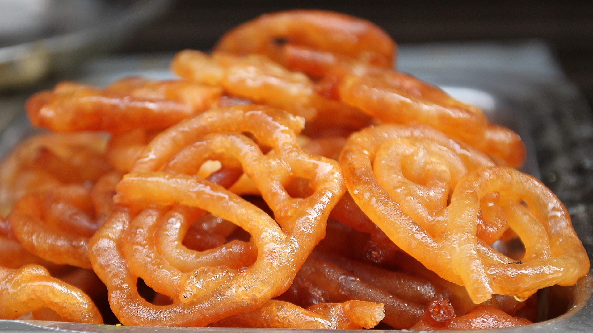 Jalebi Sweet Hd Wallpaper - Aurangabad Famous Food - HD Wallpaper 