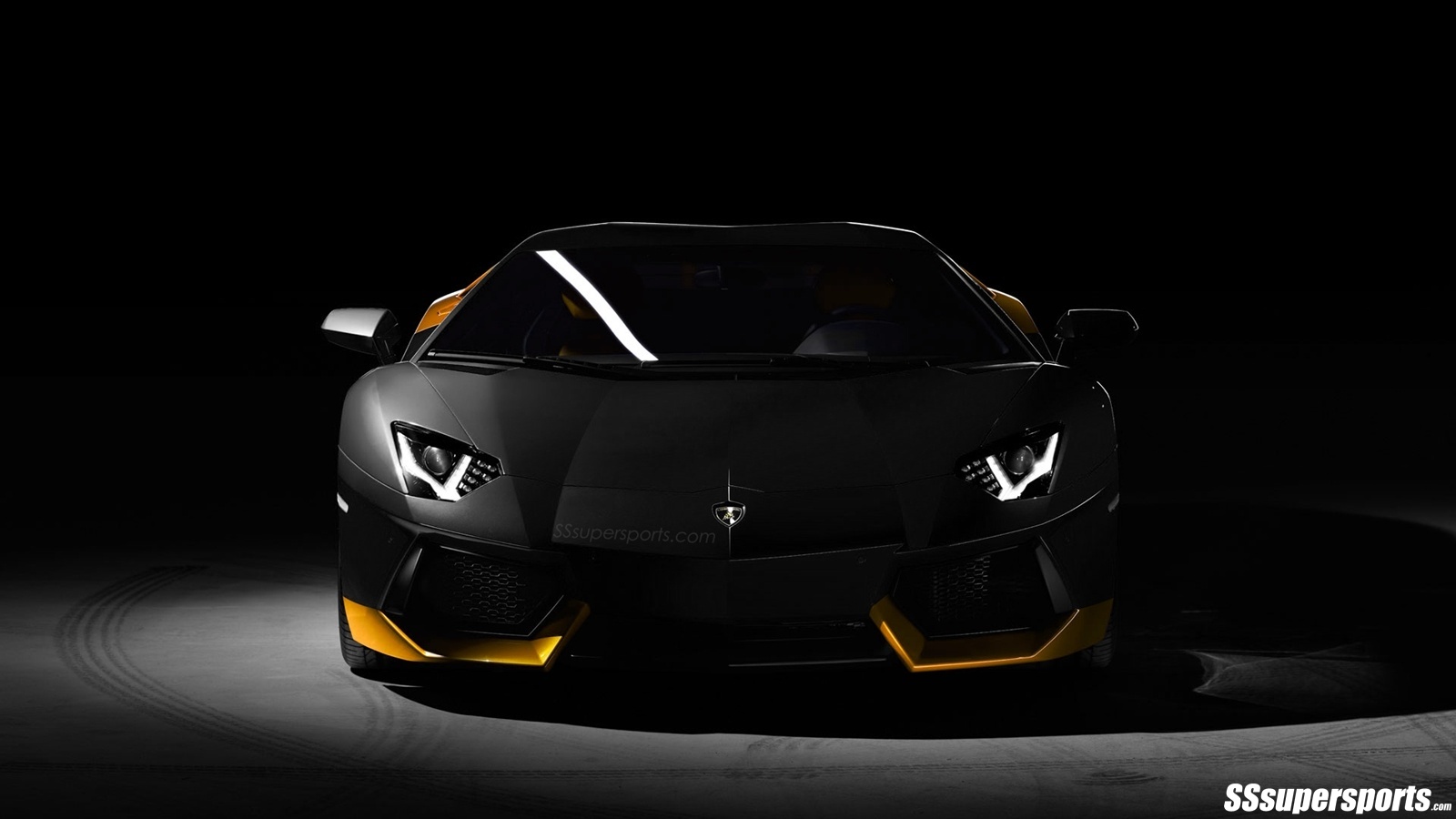 Black And Yellow Lamborghini Wallpaper 25 Widescreen - Aventador Front Look - HD Wallpaper 