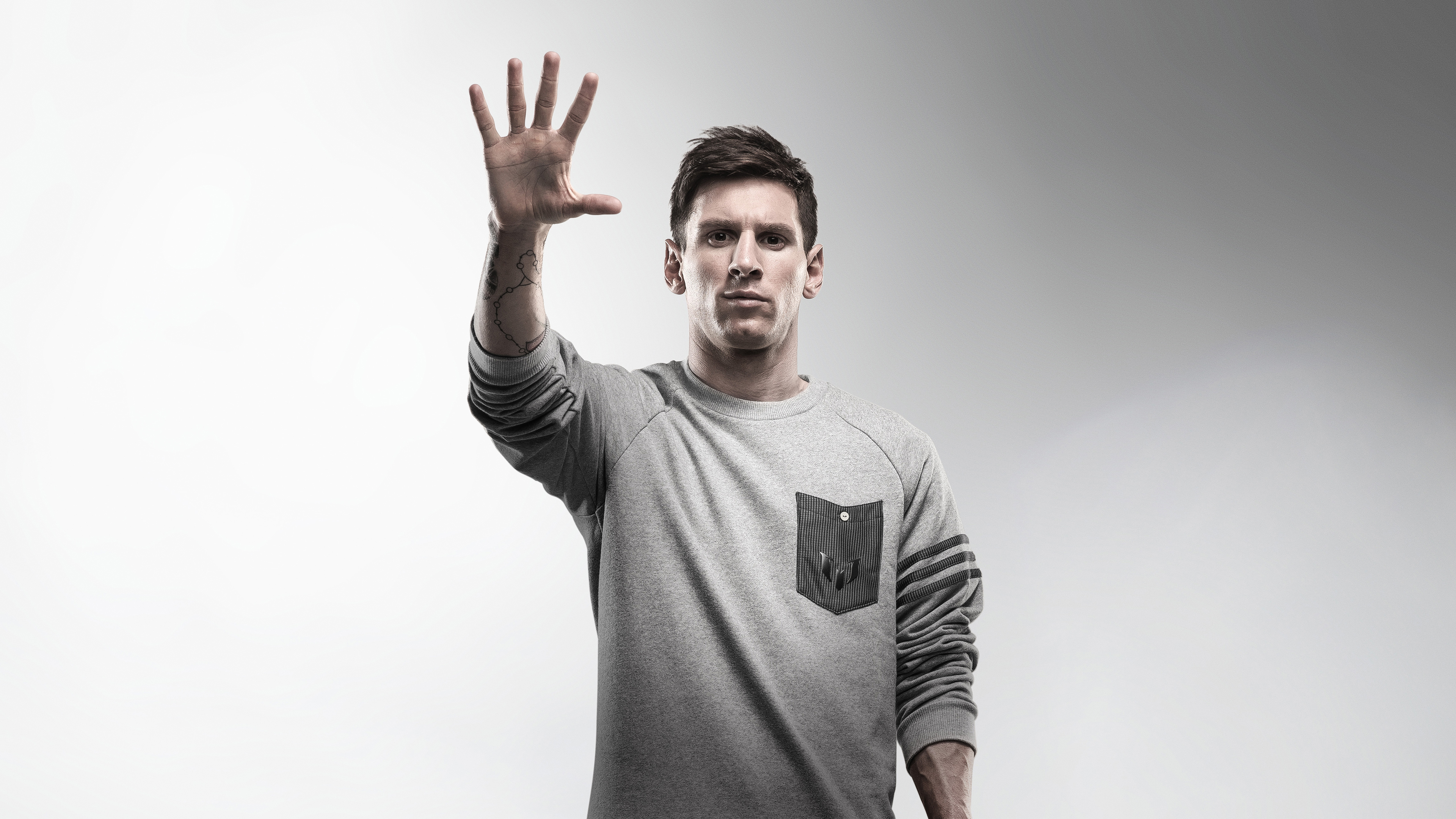 Leo Messi 5 - HD Wallpaper 