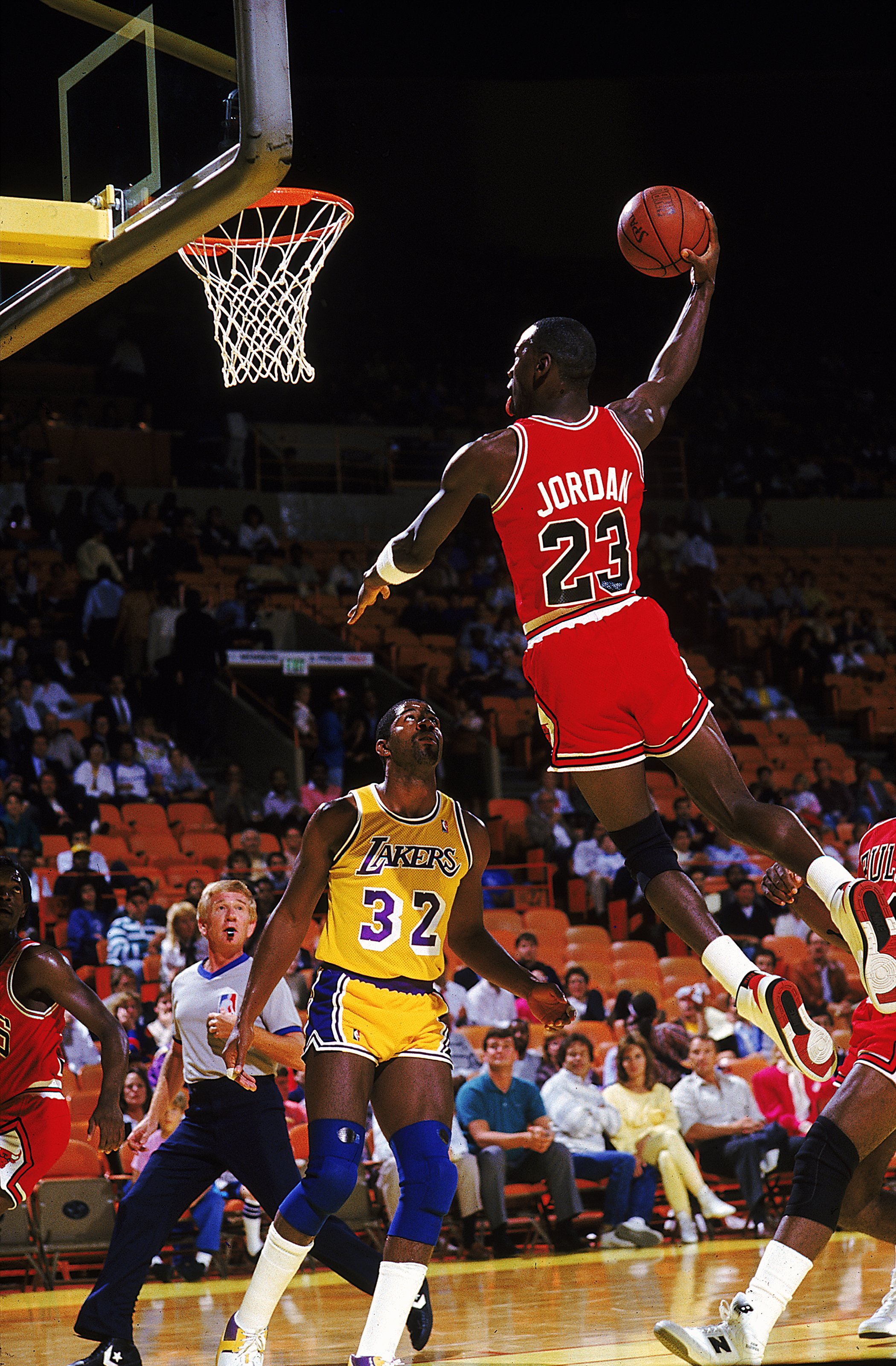 Nba Michael Jordan Basketball - HD Wallpaper 