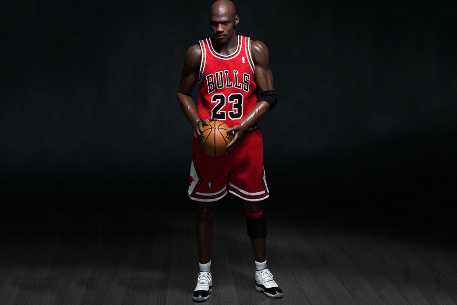 Michael Jordan Wallpaper For Android Michael Jordan Standing Straight 1800x1200 Wallpaper Teahub Io