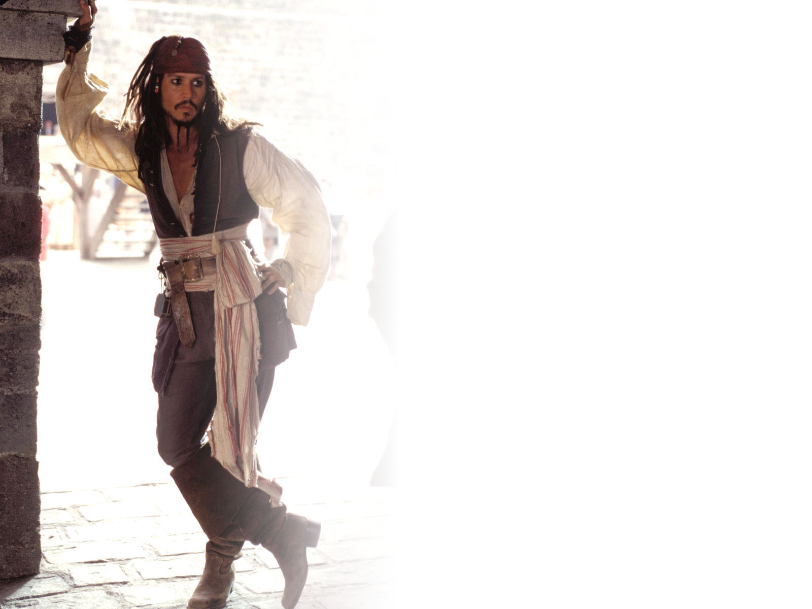 Johnny Depp Pirates Of The Caribbean Boots - HD Wallpaper 