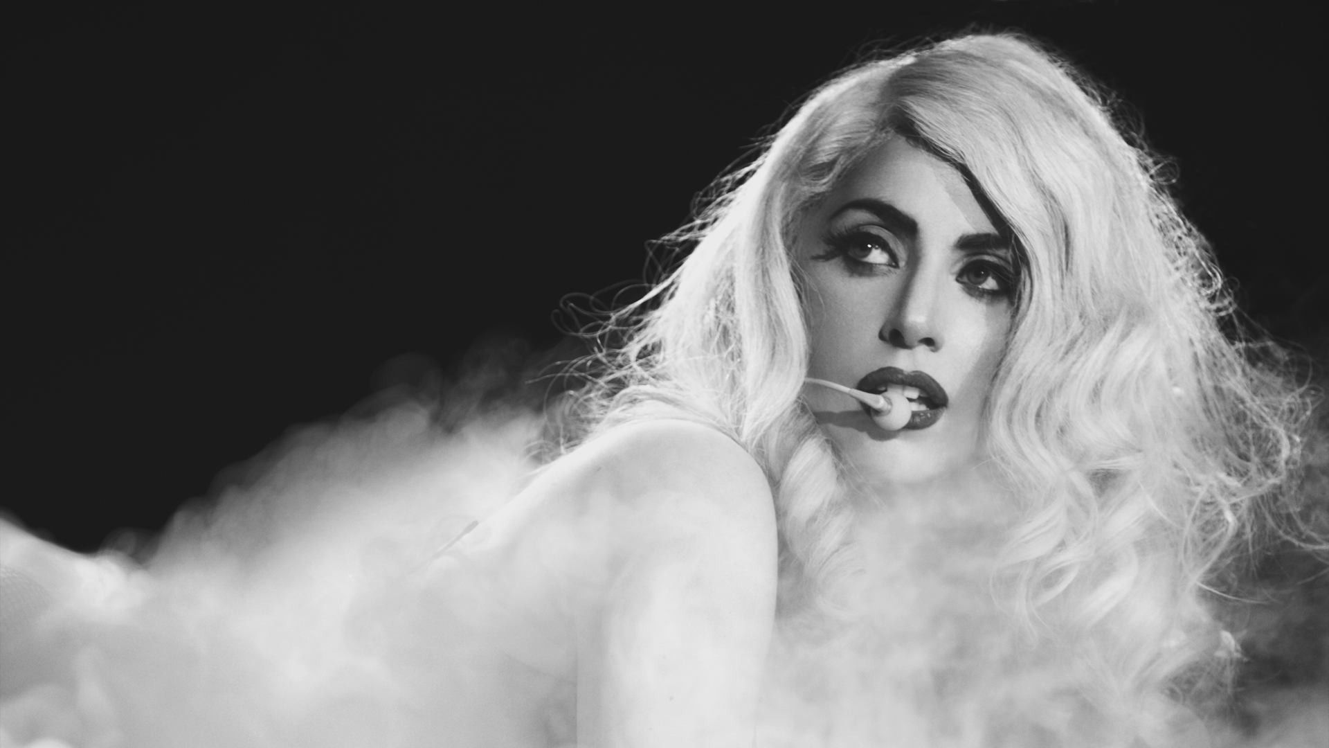 Lady Gaga - HD Wallpaper 